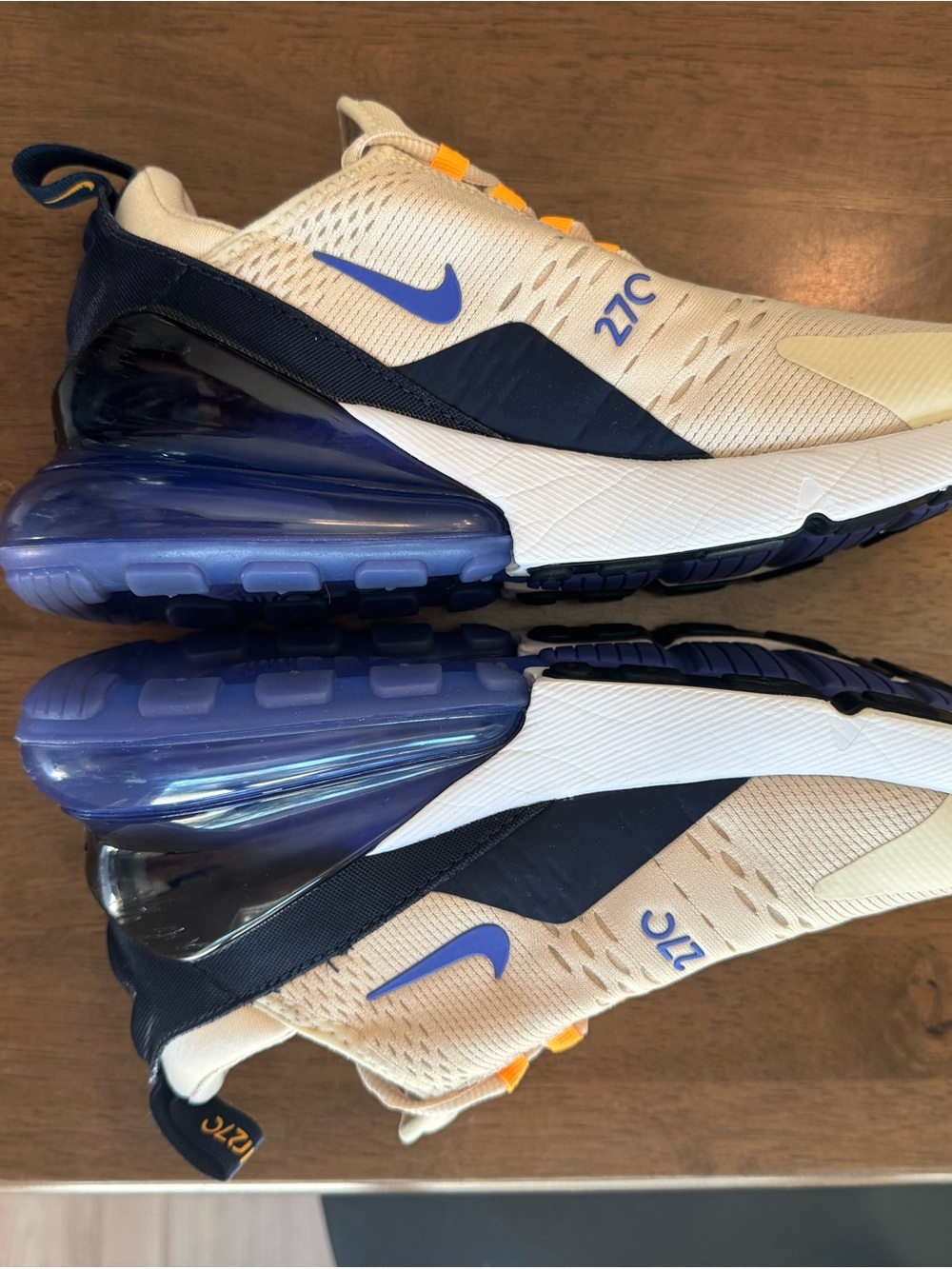 Nike Air Max 270 - Picture 3 of 10
